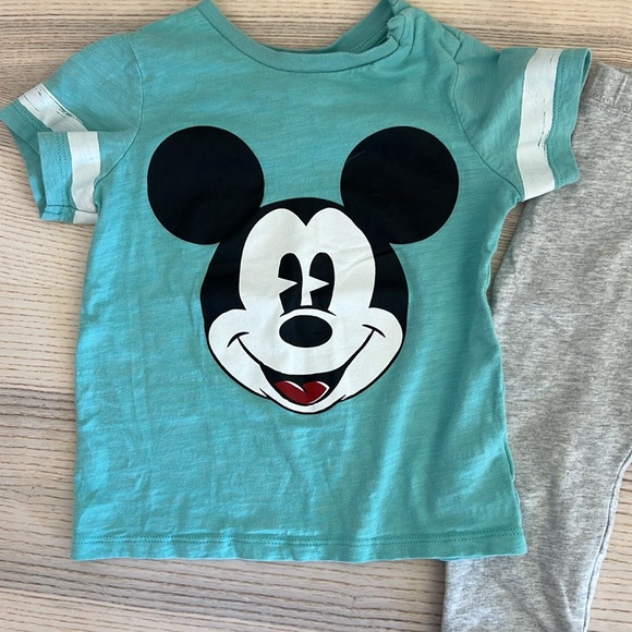 H&M x Disney Mickey Mouse matching set - Picture 2 of 4